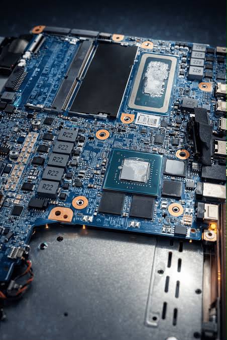 Reparo de Placa-Mãe Notebook Avell