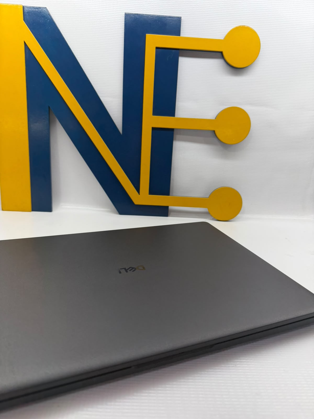 Dell Pro 16 (NOVO) - Imagem 1