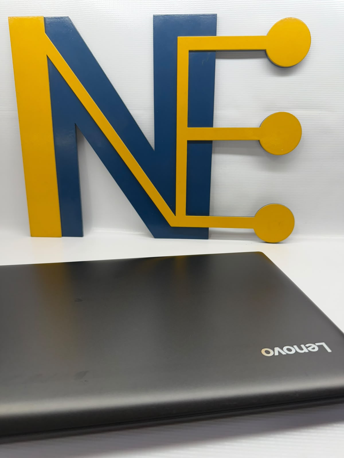 Lenovo Ideapad 320 - Imagem 1